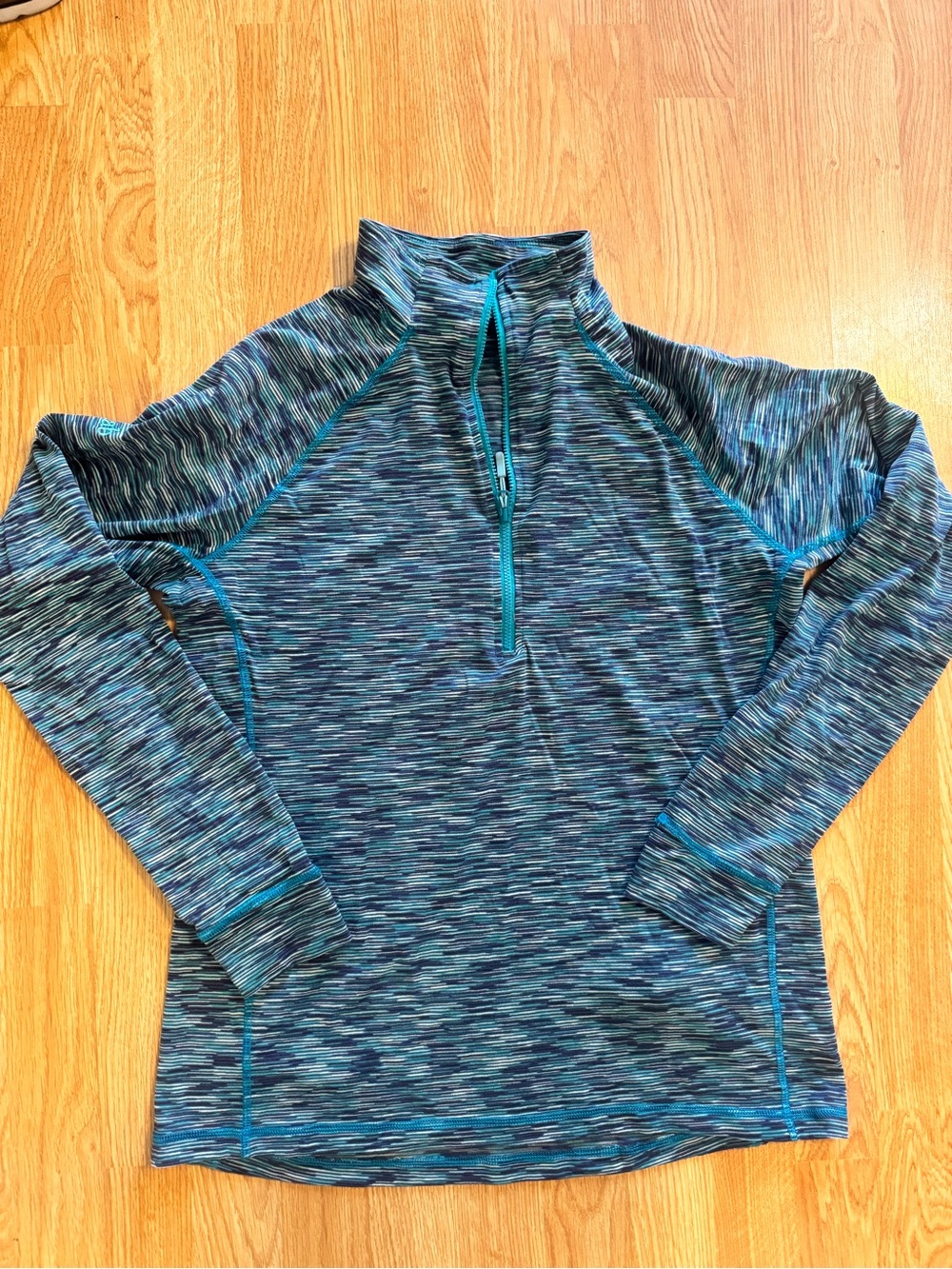 Women’s Ran Quarter Zip size Large